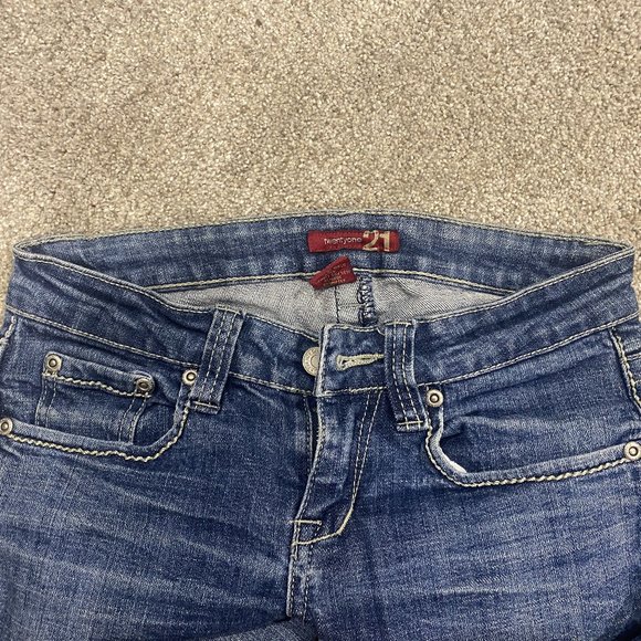 TwentyOne Skinny Mid Rise Dark Wash, Size 25 - Picture 2 of 5